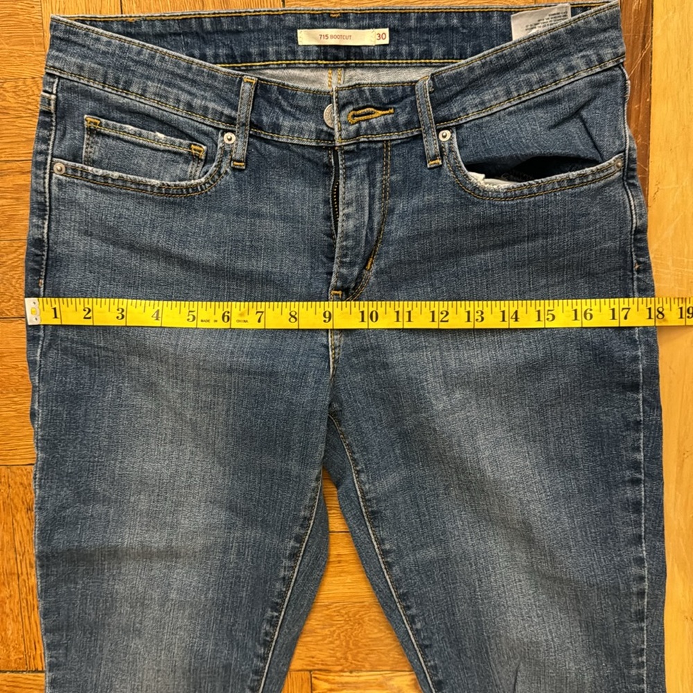 Levi’s 715 Bootcut Jeans - Picture 8 of 11